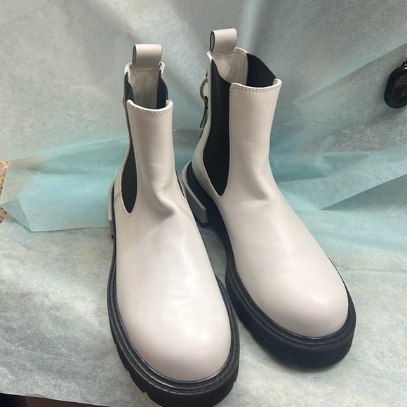 🆕🌈🌷Frame Boots🌷🌈🆕 - Picture 7 of 17